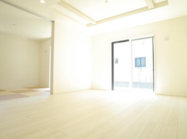 小平市大沼町６丁目の新築一戸建のリビング画像