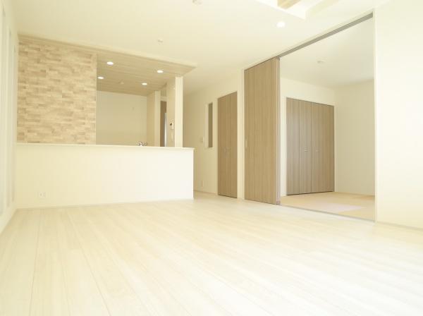 小平市大沼町６丁目の新築一戸建のリビング画像