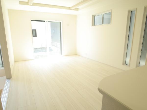 小平市大沼町６丁目の新築一戸建のリビング画像