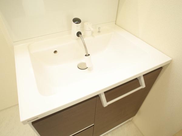 小平市大沼町６丁目の新築一戸建の洗面台・洗面所画像