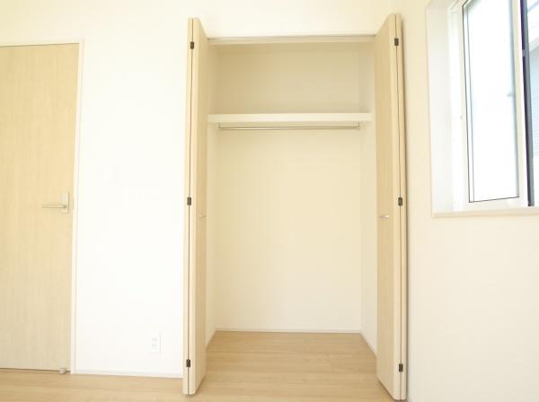 小平市大沼町６丁目の新築一戸建の収納画像