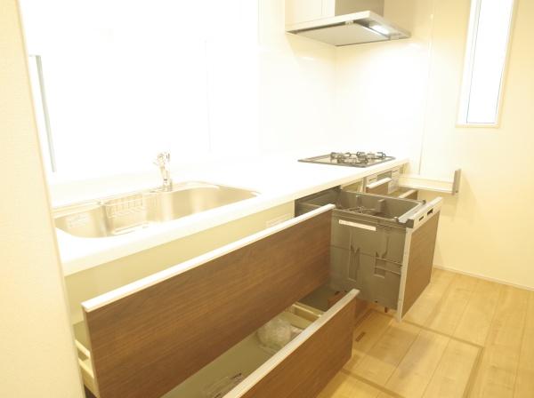 小平市大沼町６丁目の新築一戸建のキッチン画像