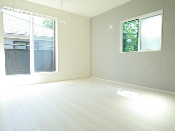 小平市大沼町６丁目の新築一戸建の洋室画像