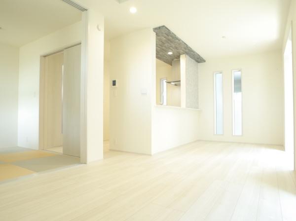 小平市大沼町６丁目の新築一戸建のリビング画像