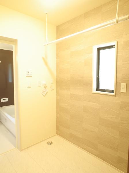 小平市小川町1丁目の新築一戸建の洗面台・洗面所画像