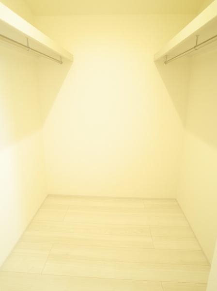 小平市小川町1丁目の新築一戸建の収納画像