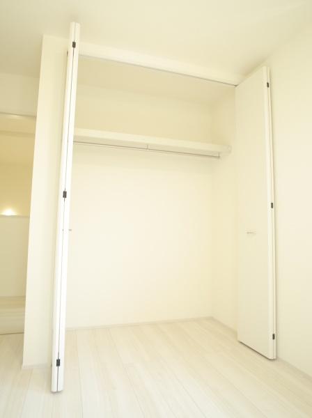 小平市小川町1丁目の新築一戸建の収納画像