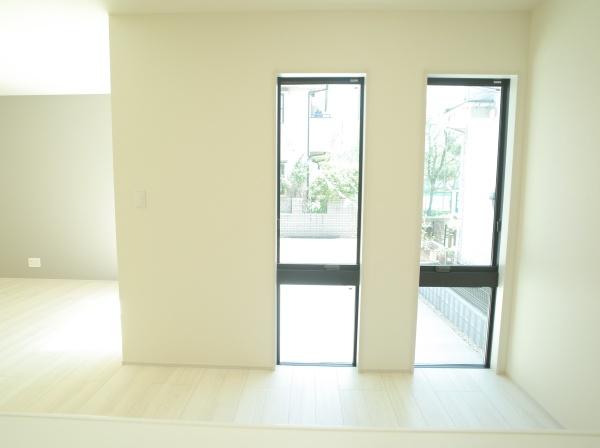 小平市小川町1丁目の新築一戸建のリビング画像