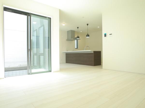 小平市小川町1丁目の新築一戸建のリビング画像