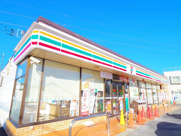 ライオンズマンション小平栄町のコンビニ画像