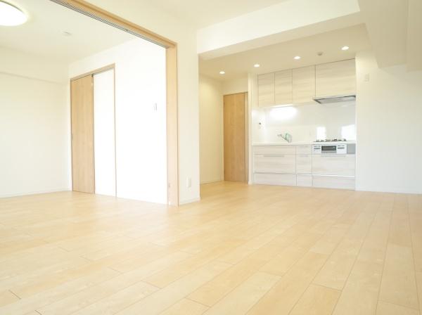 ライオンズマンション小平栄町のリビング画像