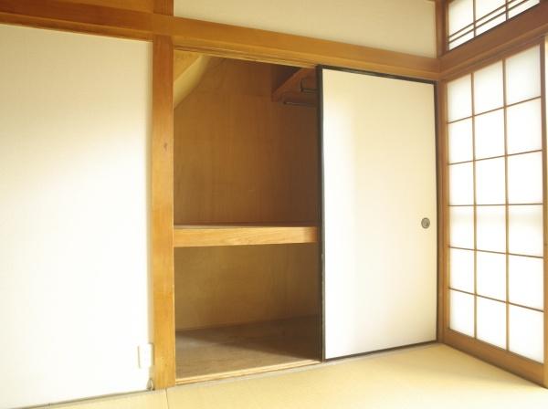 小平市小川町1丁目の中古一戸建の収納画像