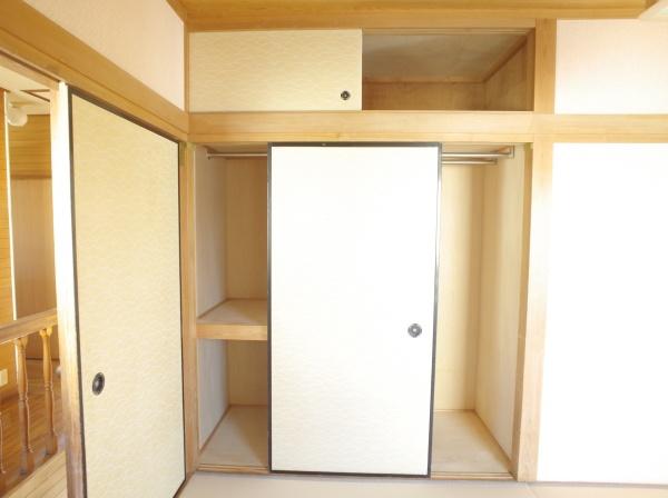 小平市小川町1丁目の中古一戸建の収納画像