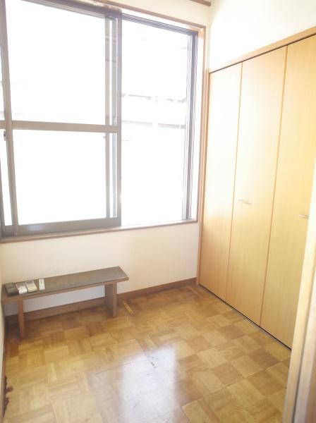 小平市小川町1丁目の中古一戸建の収納画像