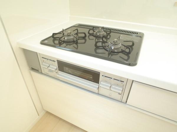 小平市仲町の新築一戸建のキッチン画像