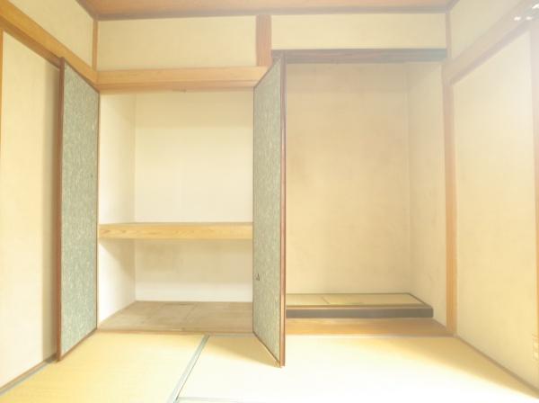 小平市栄町３丁目の中古一戸建の収納画像