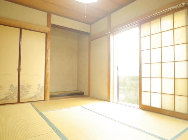 小平市栄町３丁目の中古一戸建の和室画像