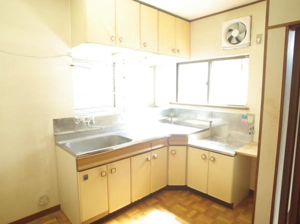 小平市栄町３丁目の中古一戸建のキッチン画像