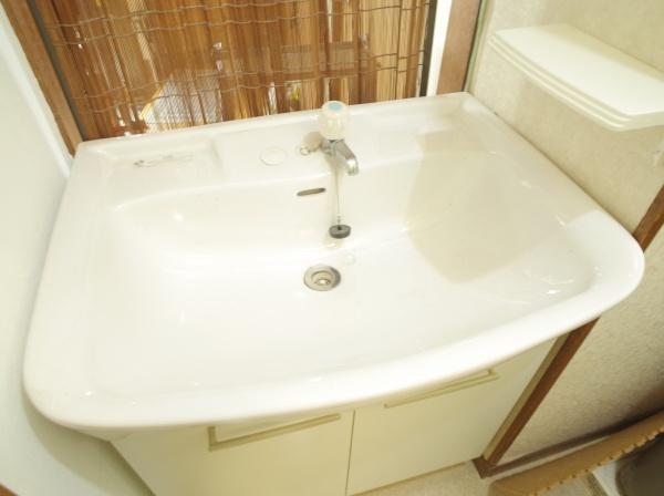 小平市栄町３丁目の中古一戸建の洗面台・洗面所画像
