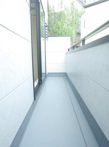小平市小川西町２丁目の新築一戸建のバルコニー画像