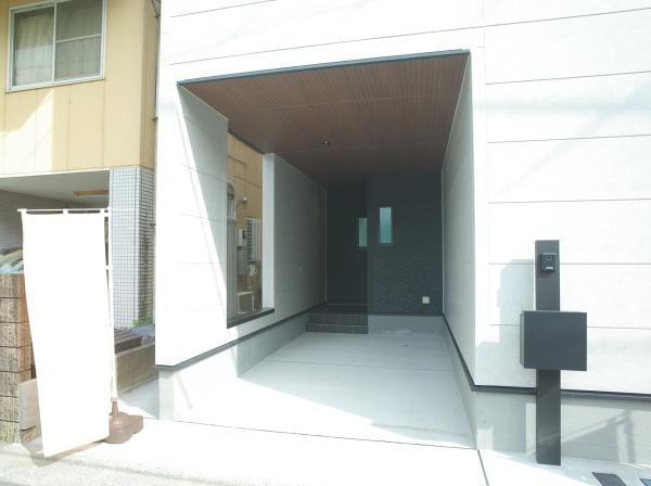小平市小川西町２丁目の新築一戸建の駐車場画像