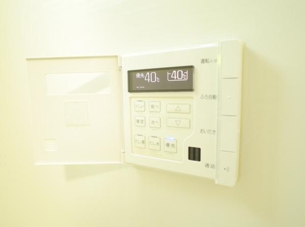 小平市小川町1丁目の中古一戸建のバス画像