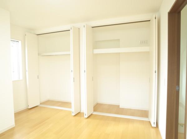 小平市小川町1丁目の中古一戸建の収納画像