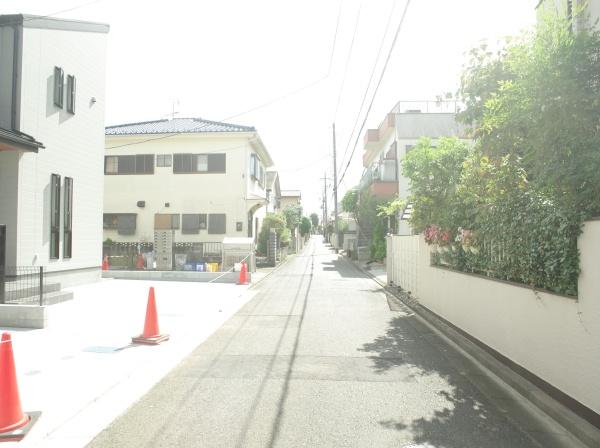 小平市学園東町の新築一戸建の前面道路含む現地写真画像