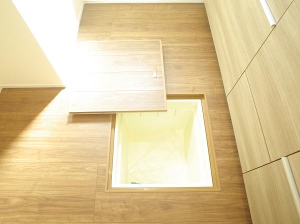 小平市学園東町の新築一戸建のキッチン画像