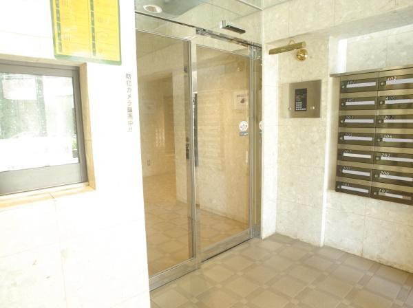 ウイングヒルズ一橋学園 南西角部屋!のエントランス画像
