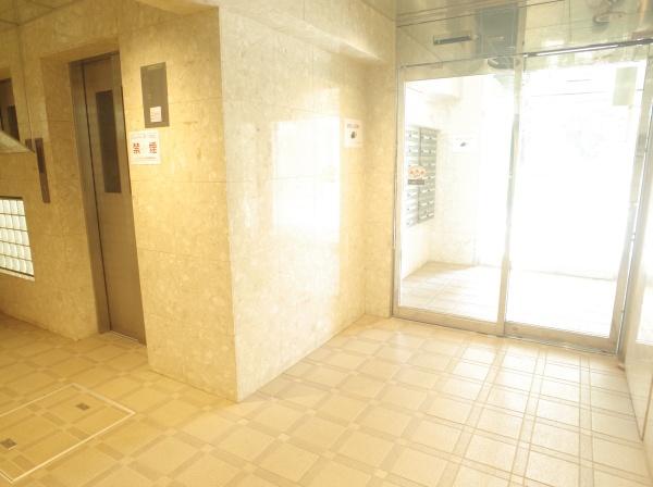 ウイングヒルズ一橋学園 南西角部屋!のエントランス画像