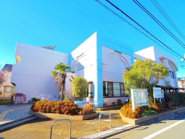 小平市上水本町1丁目の新築一戸建の図書館画像