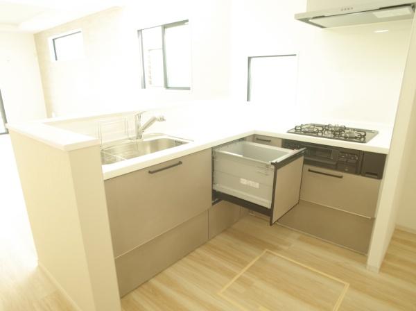 東村山市富士見町3丁目の新築一戸建のキッチン画像