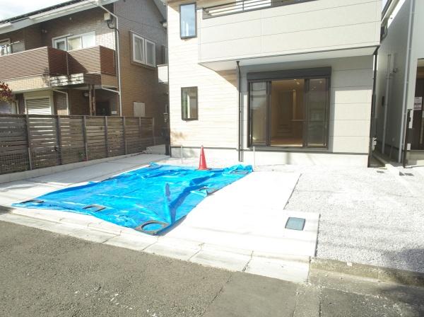 小平市学園東町3丁目の新築一戸建の駐車場画像