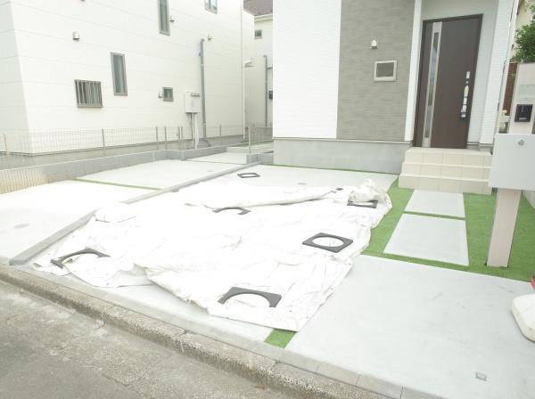 小平市学園東町２丁目の新築一戸建の駐車場画像