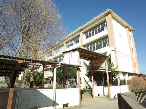 東大和市新堀1丁目の土地の中学校画像