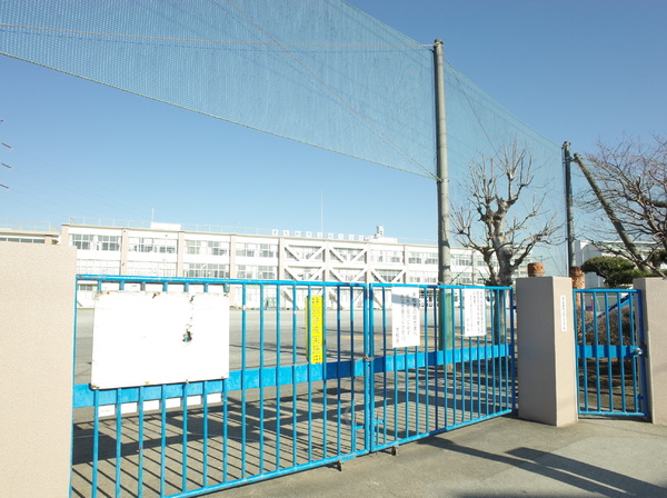 東大和市新堀1丁目の土地の小学校画像