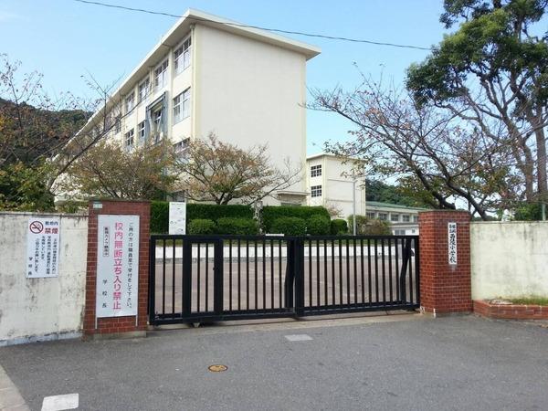 福岡市西区大字下山門2区画土地の小学校画像