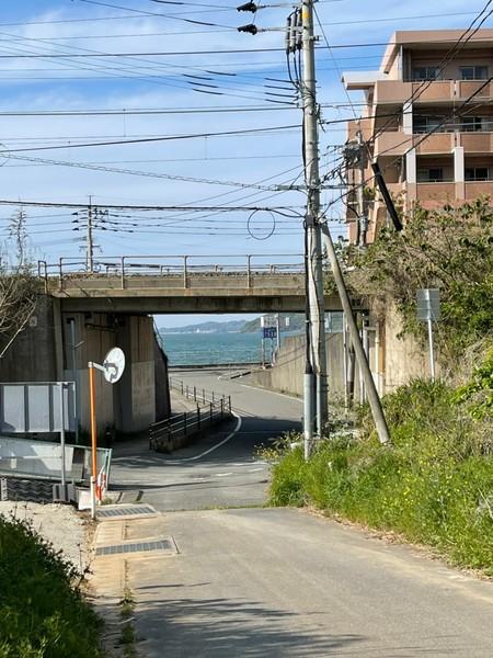福岡市西区大字下山門2区画土地の前面道路含む現地写真画像
