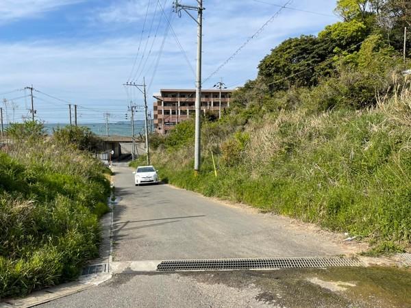 福岡市西区大字下山門2区画土地の前面道路含む現地写真画像