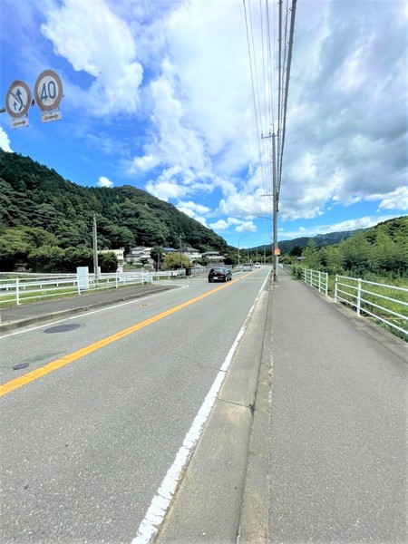 福岡市早良区大字石釜の土地　前面道路含む現地写真