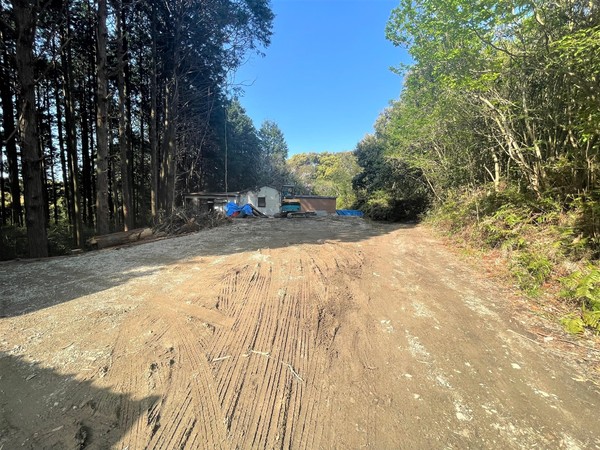 福岡市早良区大字西入部土地の前面道路含む現地写真画像