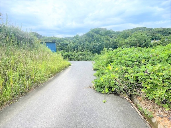 福岡市西区大字下山門字大谷土地の前面道路含む現地写真画像