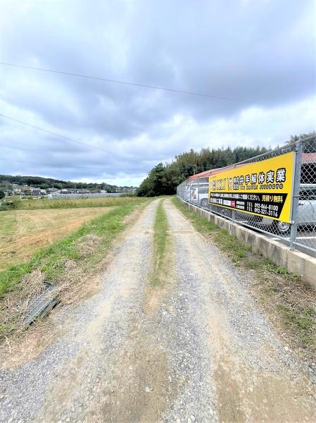 糸島市有田字小松原土地の前面道路含む現地写真画像