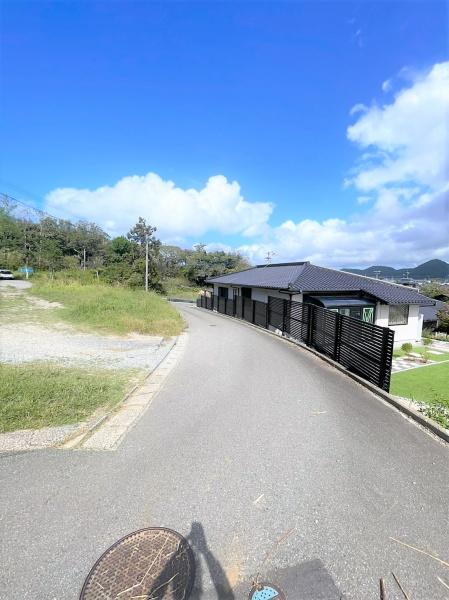 福津市渡字神田土地の前面道路含む現地写真画像