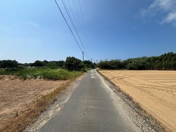 糸島市志摩小金丸土地の前面道路含む現地写真画像