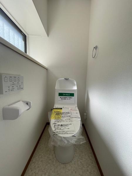 南区鶴田2丁目中古戸建のトイレ画像