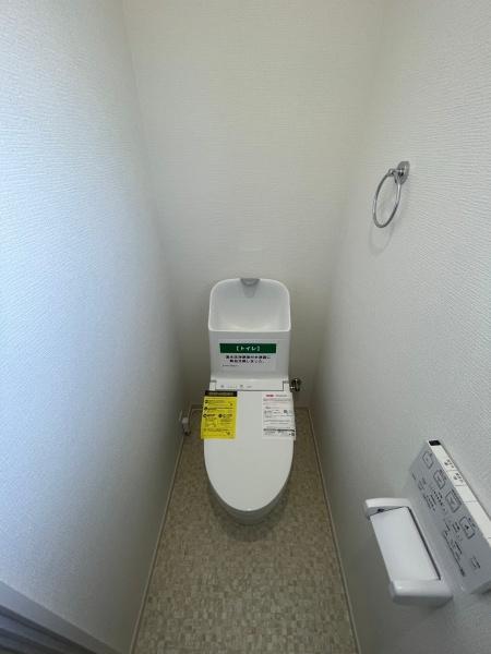 南区鶴田2丁目中古戸建のトイレ画像