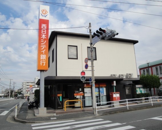 福岡市西区生の松原３丁目戸建の銀行画像