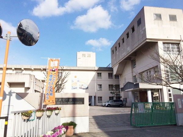 福岡市早良区飯倉2丁目新築戸建　1号棟の小学校画像